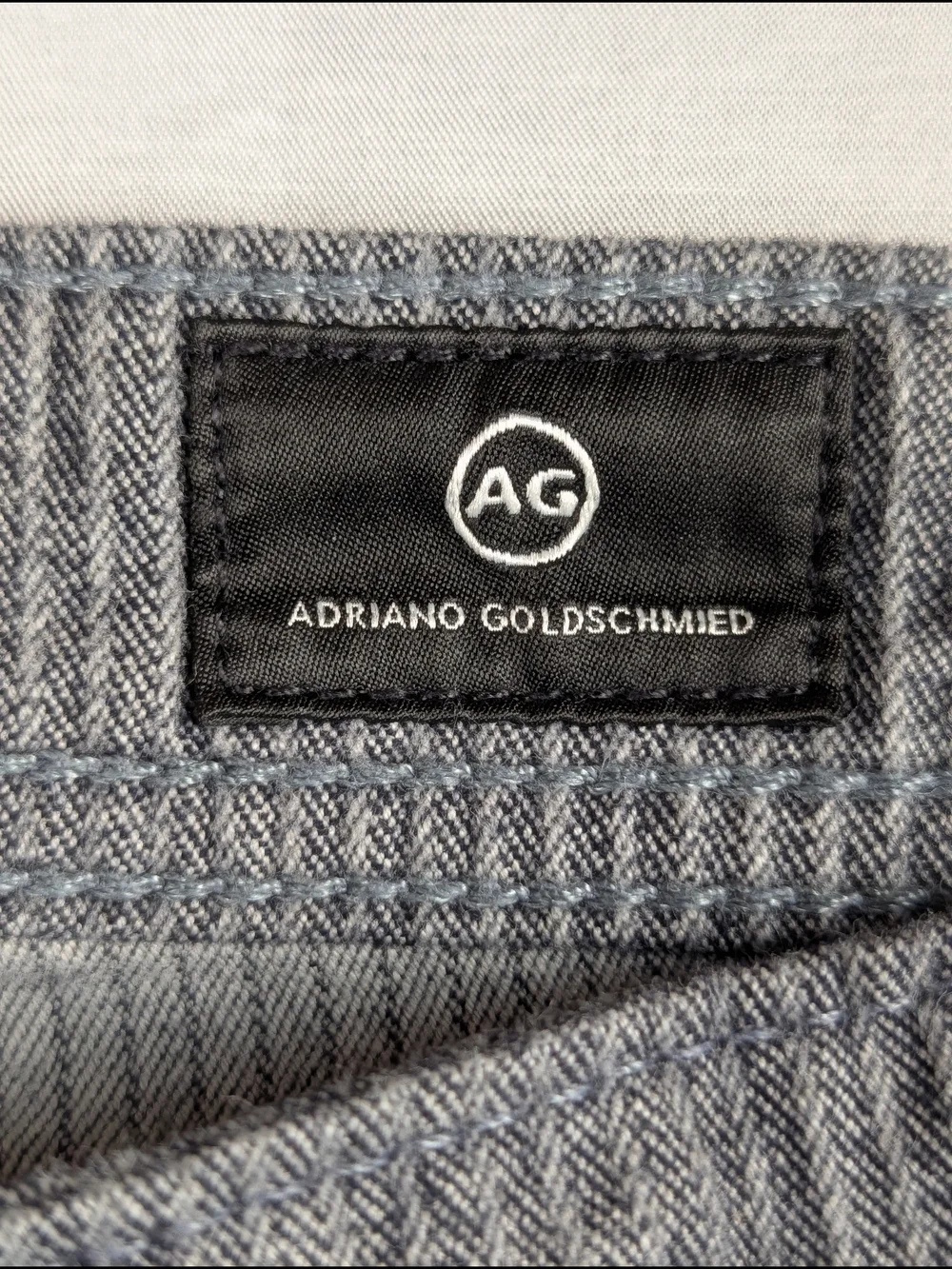 Ag Adriano Goldschmied classic slim
